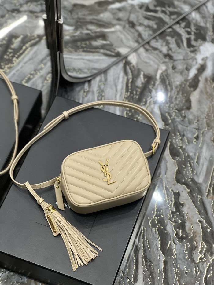 Handbags SAINT LAURENT 534817  size 15.5x10.5x5.5 cm