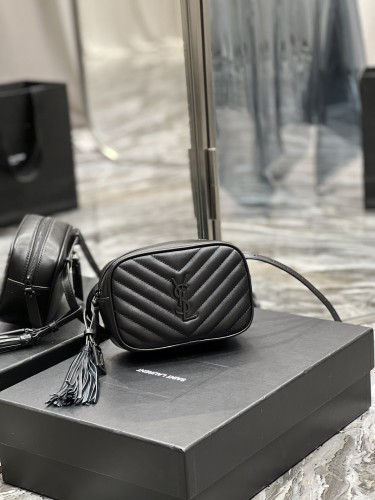 Handbags SAINT LAURENT 534817  size 15.5x10.5x5.5 cm