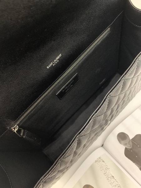 Handbags SAINT LAURENT 396910  size 31*22*7.5 cm