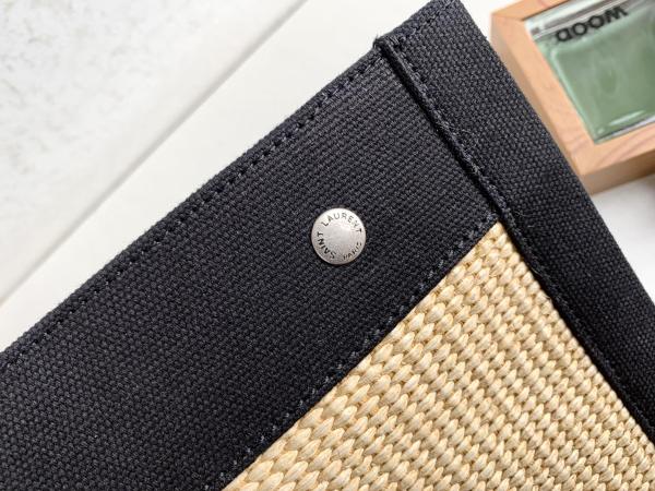 Handbags SAINT LAURENT 509415  size 48×36×16 cm