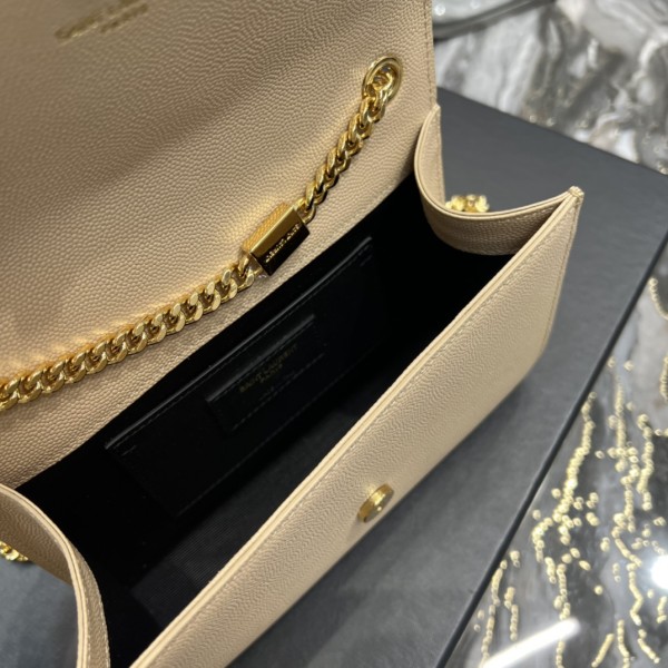 Handbags SAINT LAURENT 469390  size 20x13.5x5.5 cm