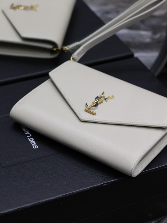 Handbags SAINT LAURENT 617662  size 21×6×3 cm