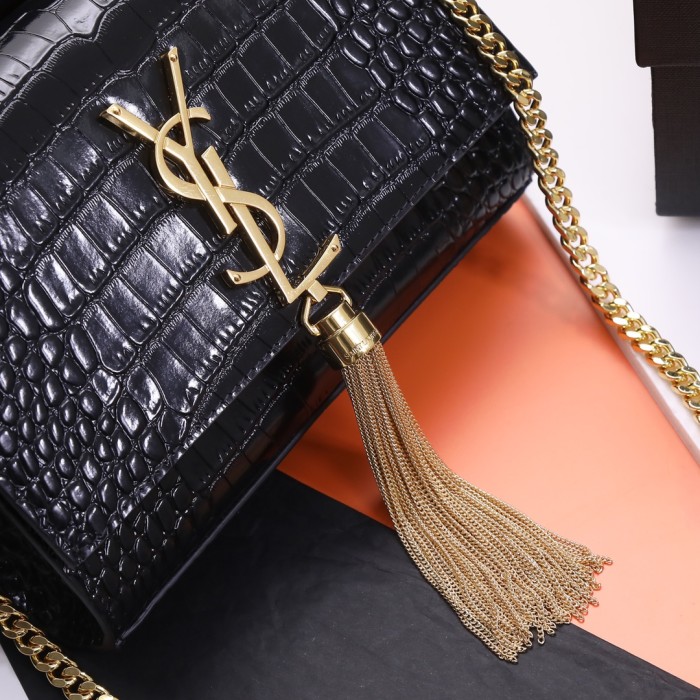 Handbags SAINT LAURENT 469390 size 20x13.5x5.5 cm 