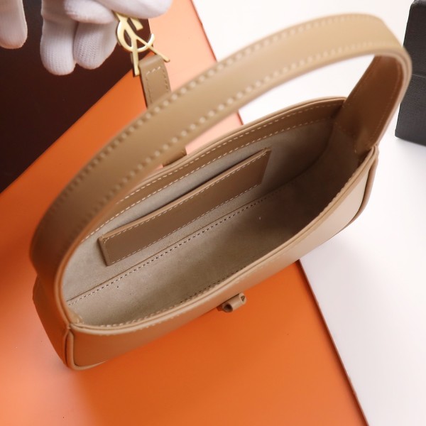 Handbags SAINT LAURENT 710318  size 19X11.5x4.5 cm 