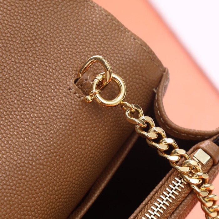 Handbags SAINT LAURENT 393953  size 19x11.5x4 cm