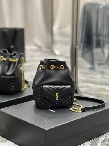 Handbags SAINT LAURENT 631052  size 19x13x13 cm