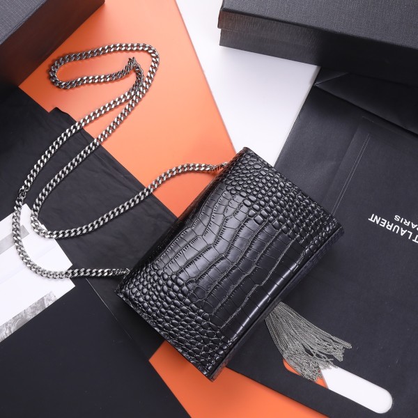 Handbags SAINT LAURENT 469390 size 20x13.5x5.5 cm 