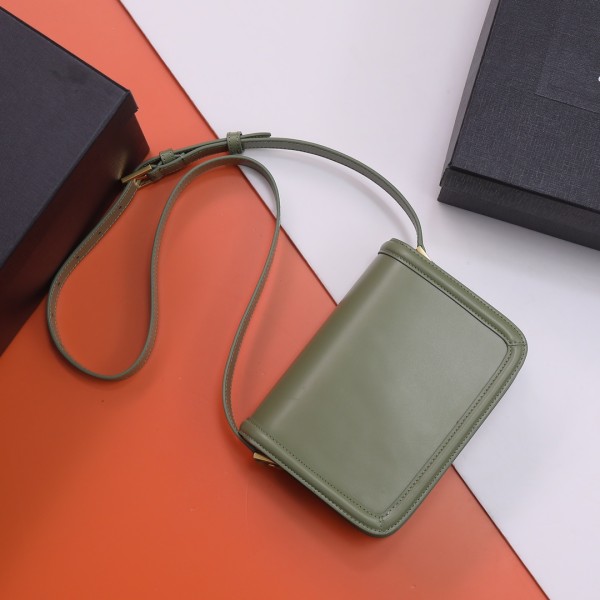 Handbags SAINT LAURENT 634306 size 19x13x5 cm