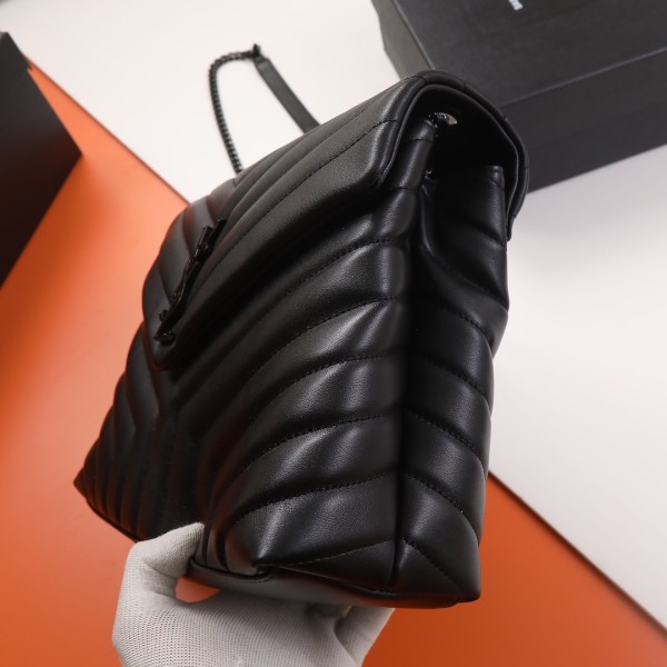 Handbags SAINT LAURENT 487216  size 32×22×11 cm