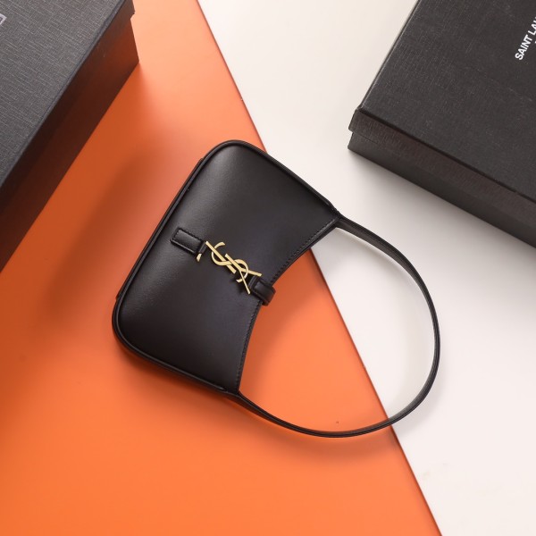 Handbags SAINT LAURENT 710318  size 19X11.5x4.5 cm 