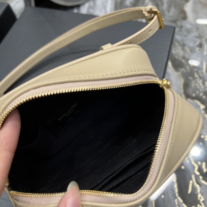 Handbags SAINT LAURENT 534817  size 15.5x10.5x5.5 cm