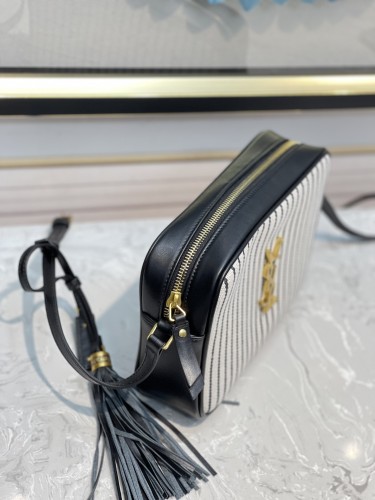 Handbags SAINT LAURENT 520534 size 23x16x6 cm