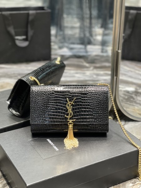 Handbags SAINT LAURENT 354119  size 24x14.5x5 cm