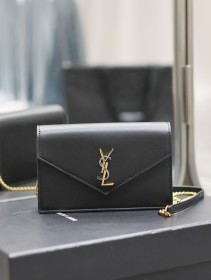 Handbags SAINT LAURENT 393953  size 19x11.5x4 cm