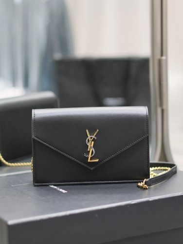 Handbags SAINT LAURENT 393953  size 19x11.5x4 cm