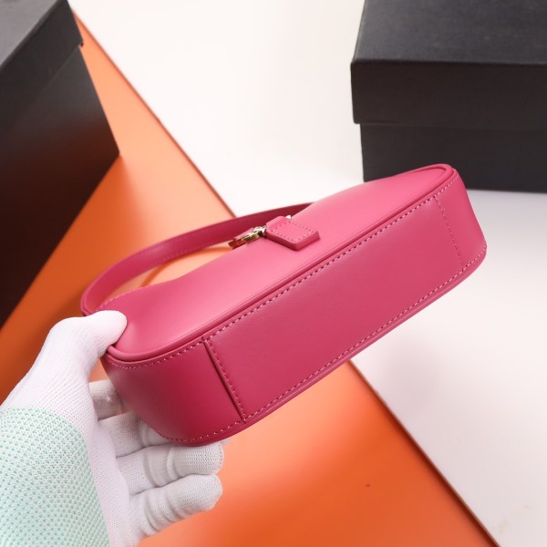 Handbags SAINT LAURENT 710318  size 19X11.5x4.5 cm