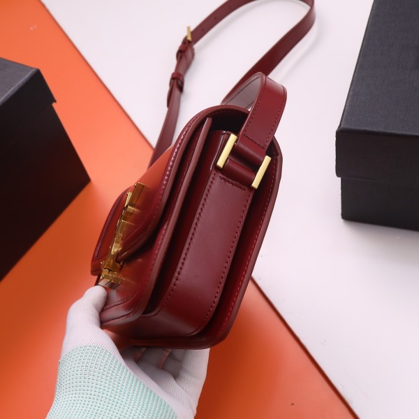 Handbags SAINT LAURENT 634306 size19x13x5 cm