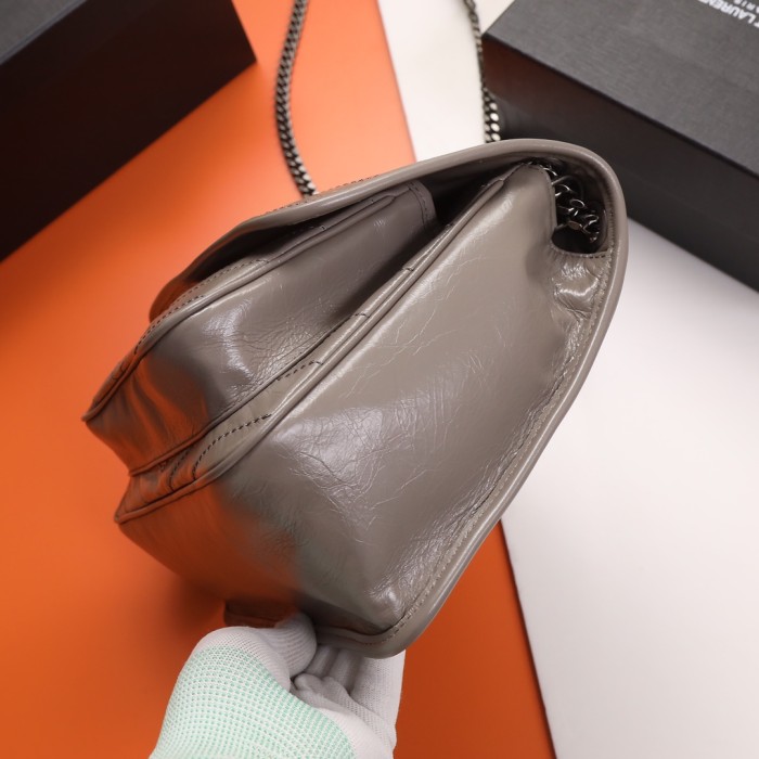 Handbags SAINT LAURENT 498894 size 28×8×20 cm