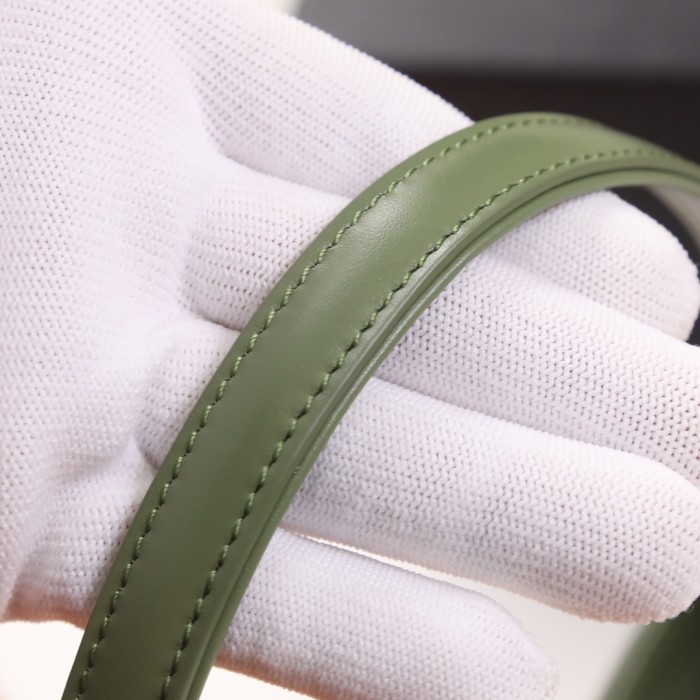 Handbags SAINT LAURENT 710318  size 19X11.5x4.5 cm