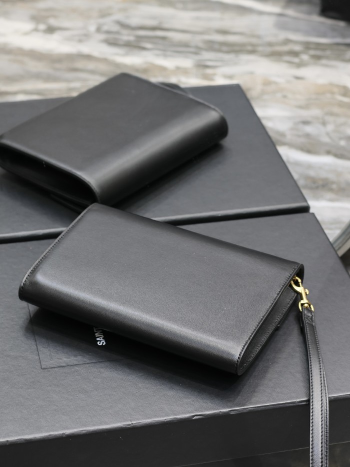 Handbags SAINT LAURENT 617662  size 21×6×3 cm