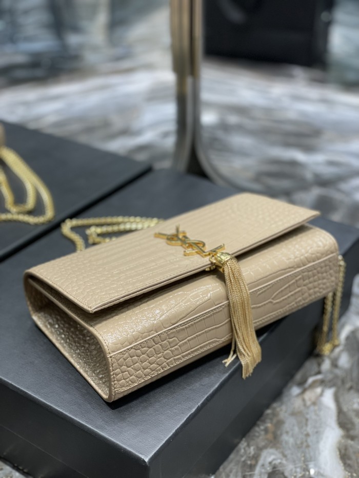 Handbags SAINT LAURENT 354119  size 24x14.5x5 cm