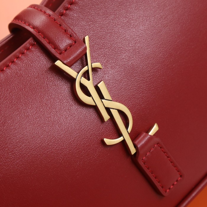 Handbags SAINT LAURENT 710318  size 19X11.5x4.5 cm