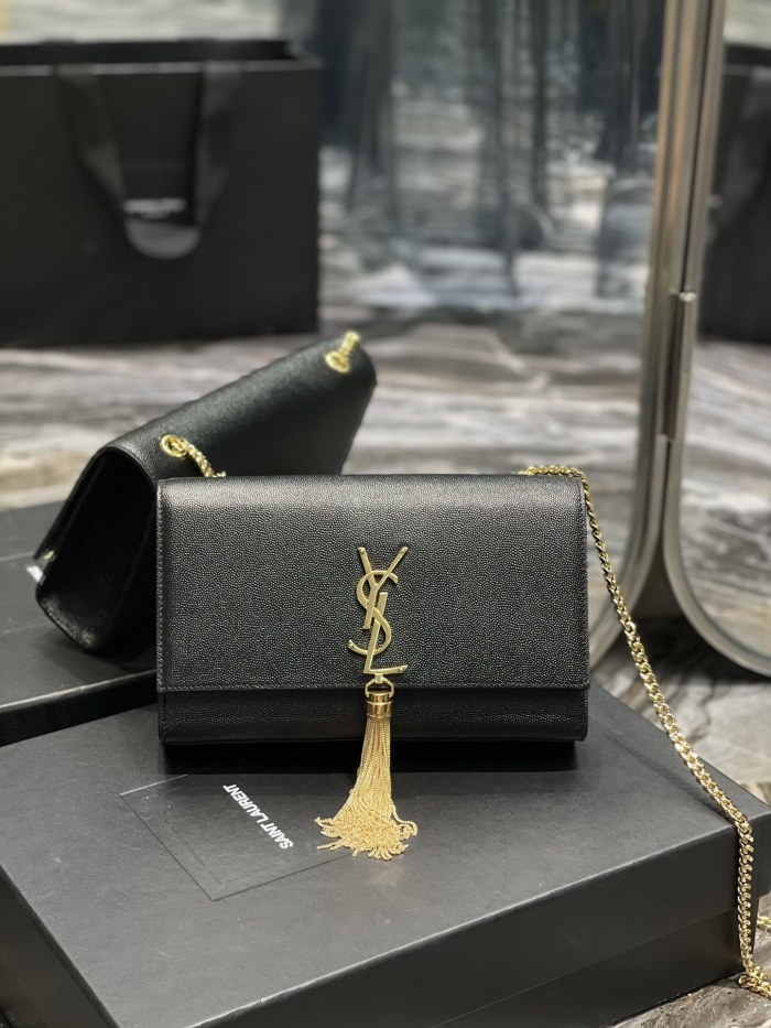 Handbags SAINT LAURENT 354119  size 24x14.5x5 cm