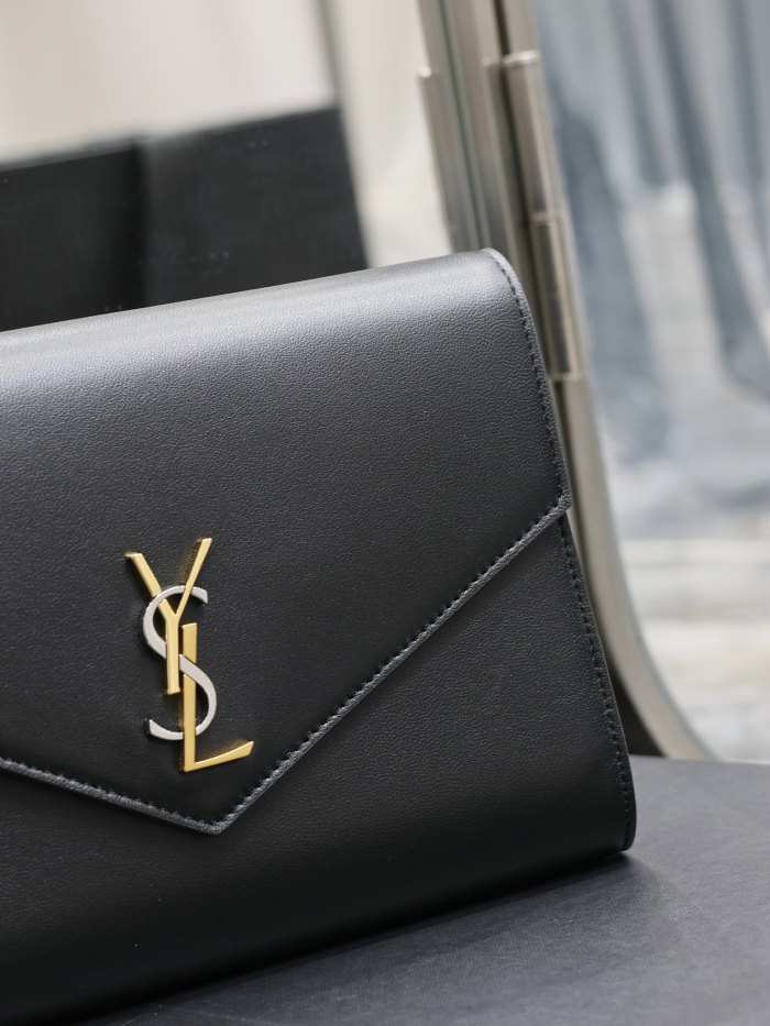 Handbags SAINT LAURENT 617662  size 21×6×3 cm