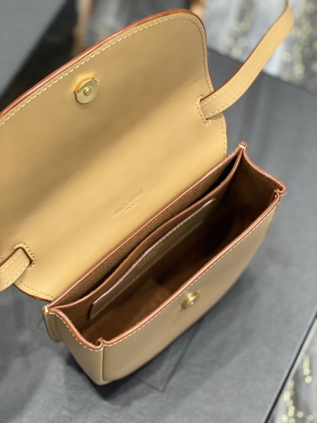 Handbags SAINT LAURENT 619740  size 18x15.5x5.5 cm