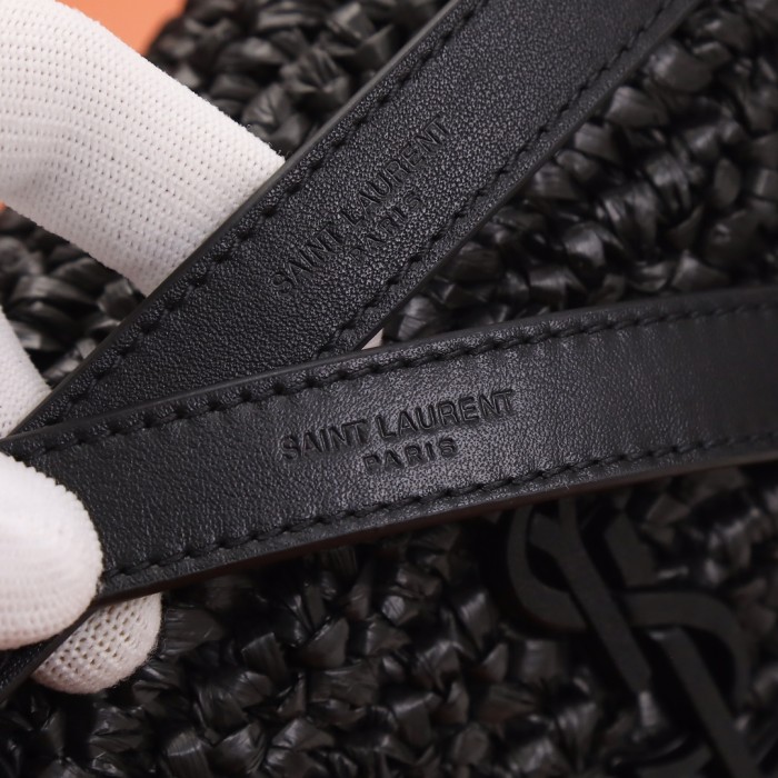 Handbags SAINT LAURENT 633151  size 22×16.5×12 cm