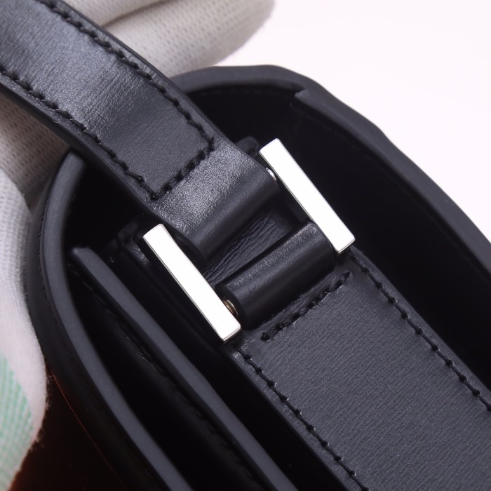 Handbags SAINT LAURENT 634306  size 19x13x5 cm