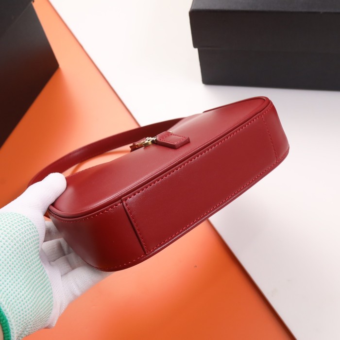 Handbags SAINT LAURENT 710318  size 19X11.5x4.5 cm