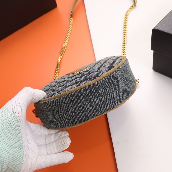 Handbags SAINT LAURENT 610436  size 17×17×5.5 cm