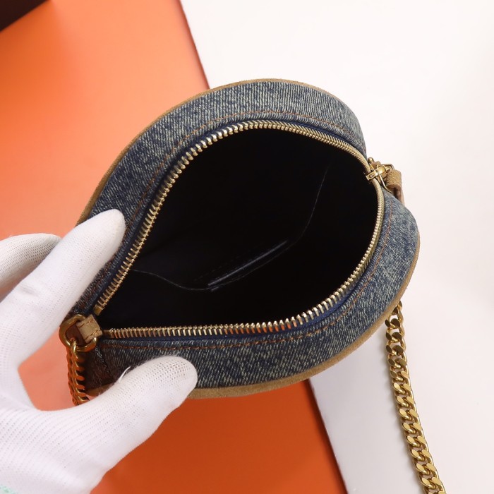 Handbags SAINT LAURENT 610436  size 17×17×5.5 cm