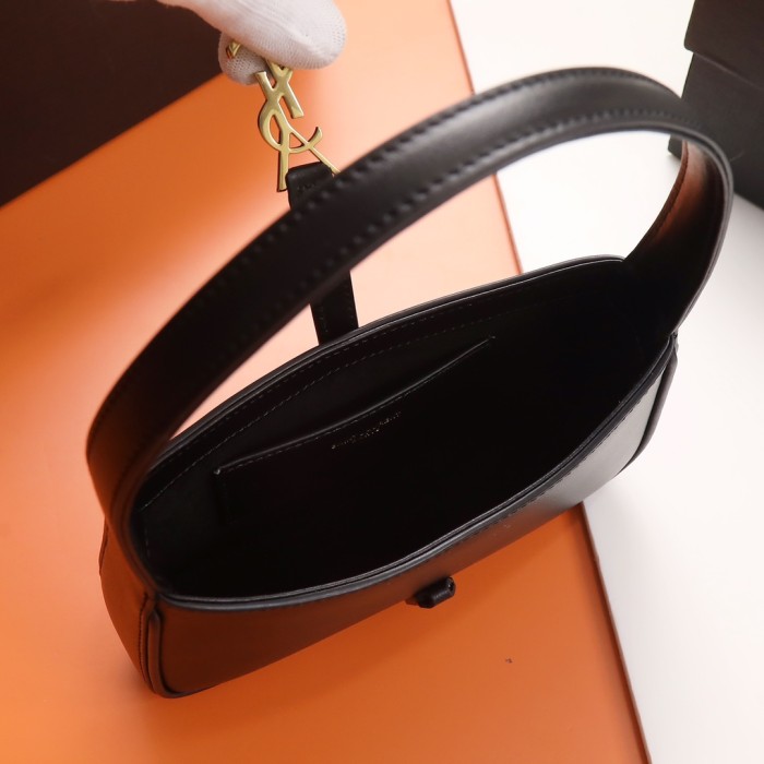 Handbags SAINT LAURENT 710318  size 19X11.5x4.5 cm 