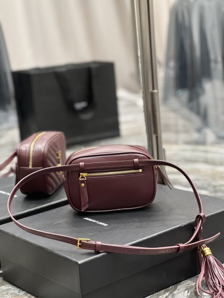 Handbags SAINT LAURENT 534817  size 15.5x10.5x5.5 cm