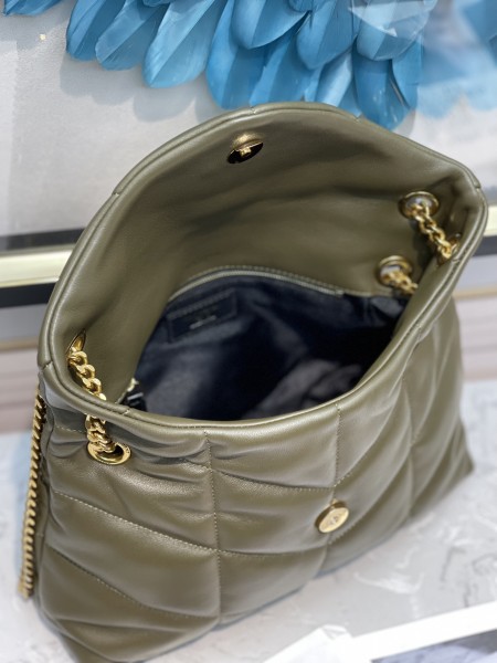 Handbags SAINT LAURENT 577476  size 29x17x11 cm