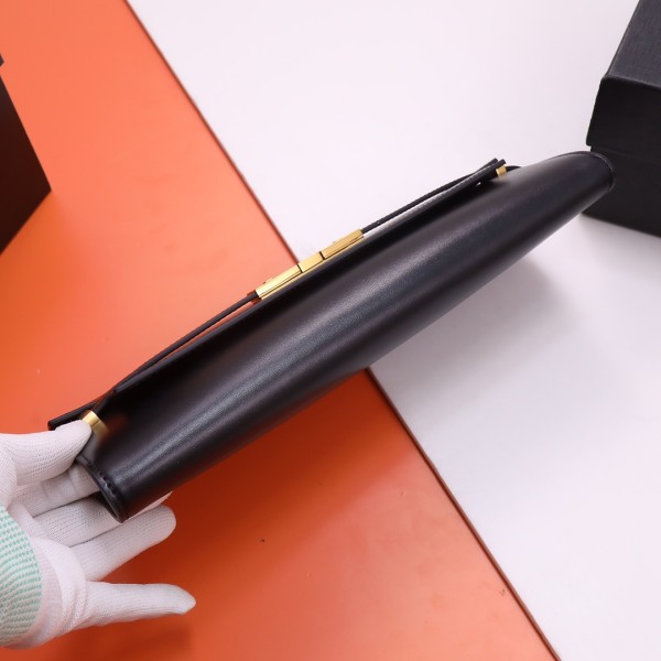 Handbags SAINT LAURENT 695949 size 31x14x3 cm