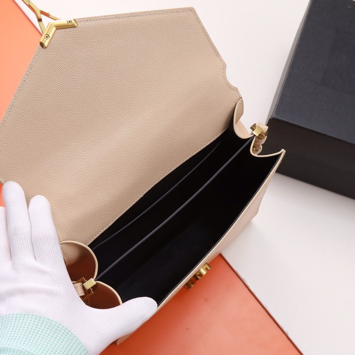 Handbags SAINT LAURENT 578000 size 24.5×20×11.5 cm