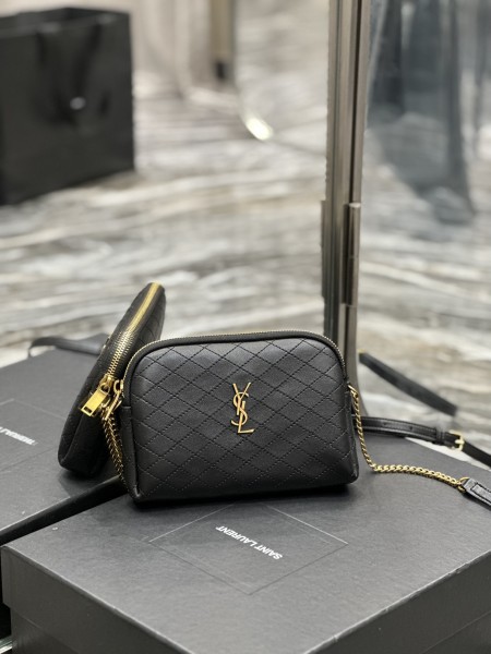 SAINT LAURENT GABY Quilting Sheepskin Shoulder Bag, Crossbody Bag Women's Black 733667-1EL07-1000 size 18*3.5*13 cm