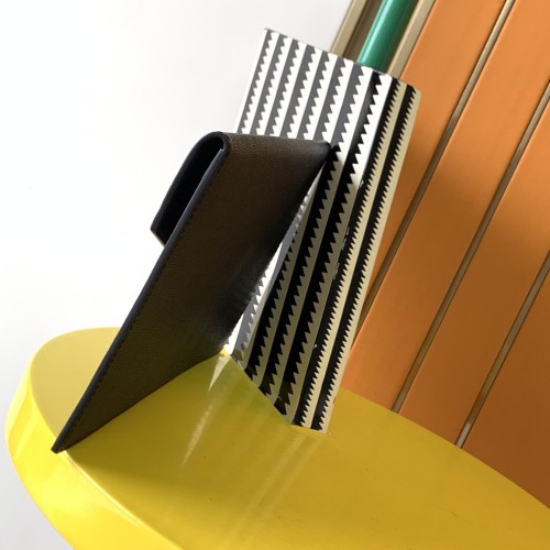 Handbags SAINT LAURENT 565739 size 27×16×2 cm