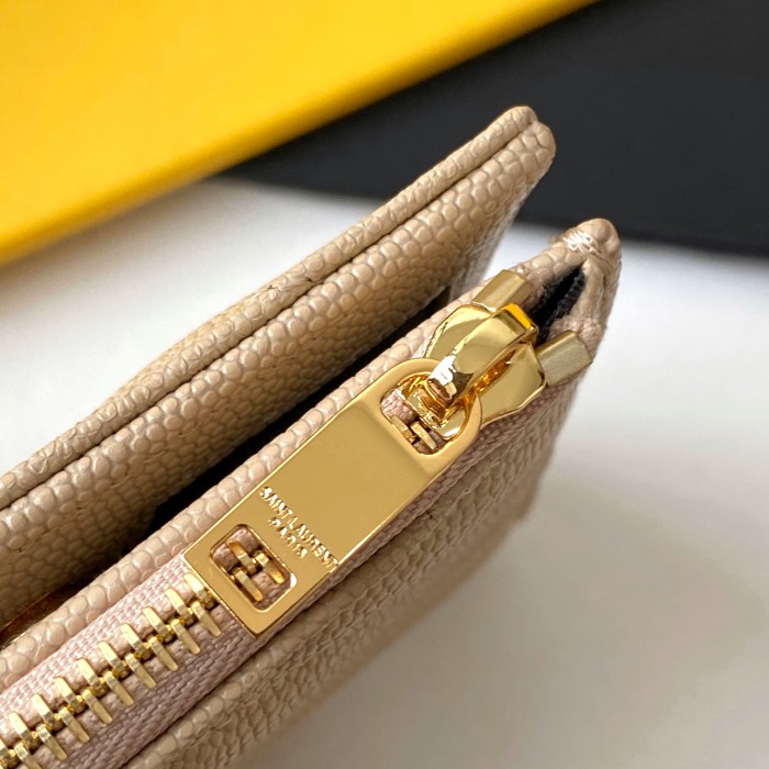 Handbags SAINT LAURENT 517045  size 10*8*2 cm