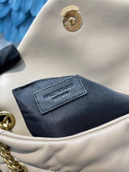 Handbags SAINT LAURENT 577476  size 29x17x11 cm