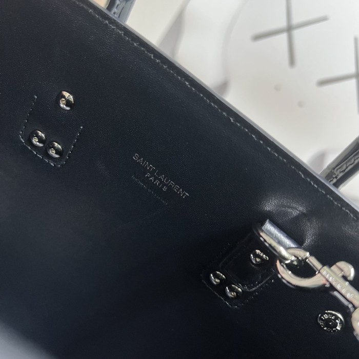 SAINT LAURENT Crocodile Pattern Leather Tote Trunk Bag Shoulder Bag Crossbody Bag Handbag Small Size Women's Black 421863DND1N1000 size 26*12*19.5 cm