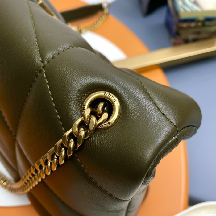 Handbags SAINT LAURENT 577476  size 29x17x11 cm