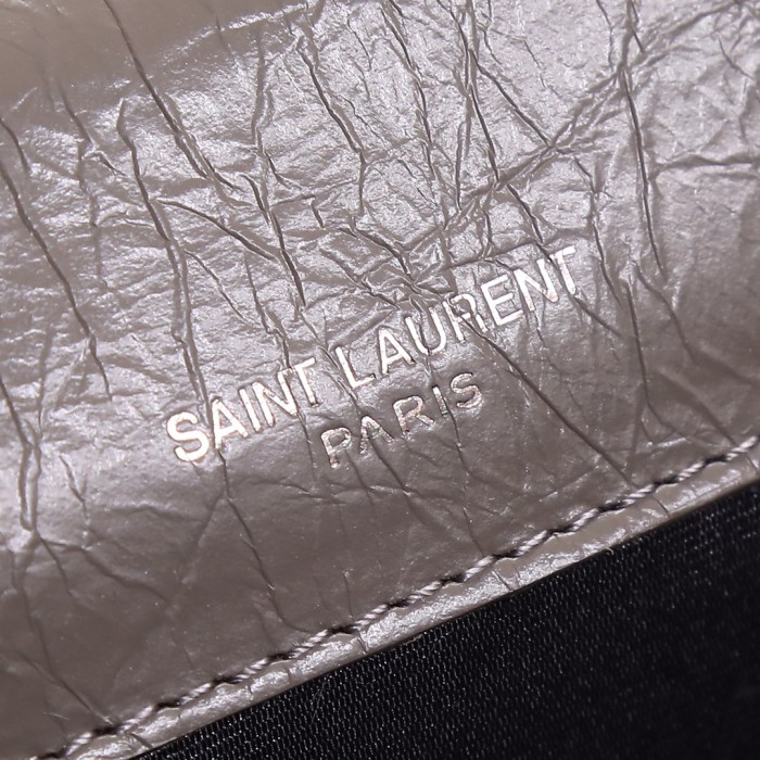 Handbags SAINT LAURENT 533037 size 22x16.5x12 cm