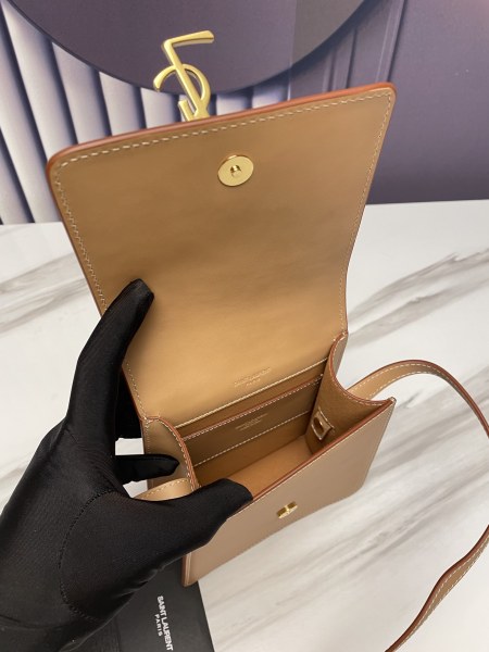 Handbags SAINT LAURENT 668809  size 16×18x6 cm