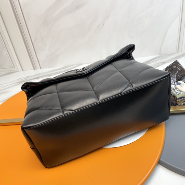 SAINT LAURENT LOULOU Shoulder Bags 577475-1EL08-1000 size 35*13.5*23 cm