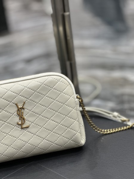 SAINT LAURENT GABY Quilting Sheepskin Shoulder Bag, Crossbody Bag Regular Women's White 733667-1EL07-9207 size 18*3.5*13 cm