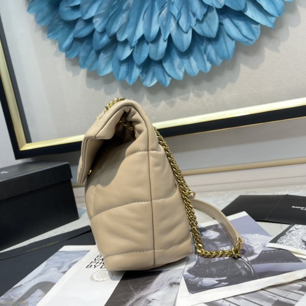 Handbags SAINT LAURENT 577476  size 29x17x11 cm